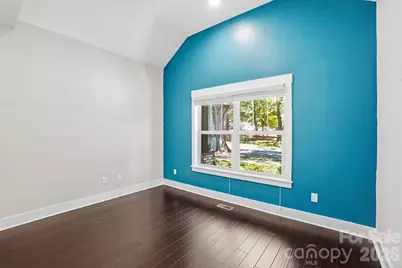 740 Seldon Drive, Charlotte, NC 28216 - Photo 5