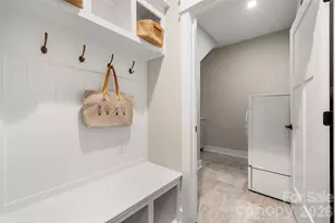 3826 Dewitt Ln, Charlotte, NC 28217 - Photo 9