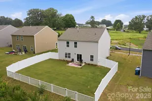 2307 Mdw Strm Dr, Sherrills Ford, NC 28673 - Photo 31