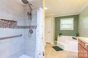 25 Inglescott Way, Alexander, NC 28701 - Photo 17