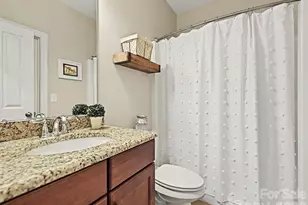 9643 Hampton Oaks Ln, Charlotte, NC 28270 - Photo 19