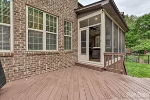 9643 Hampton Oaks Ln, Charlotte, NC 28270 - Photo 35