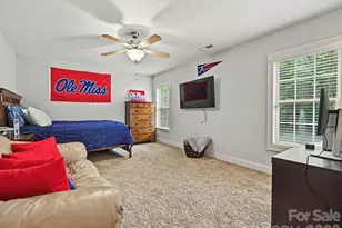 9643 Hampton Oaks Ln, Charlotte, NC 28270 - Photo 29