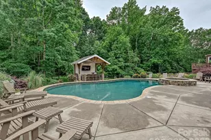 9643 Hampton Oaks Ln, Charlotte, NC 28270 - Photo 37