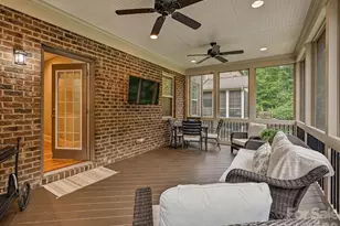 9643 Hampton Oaks Ln, Charlotte, NC 28270 - Photo 33