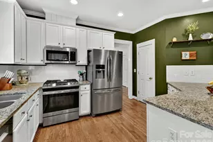 7553 Thorn Creek Ln, Tega Cay, SC 29708 - Photo 17
