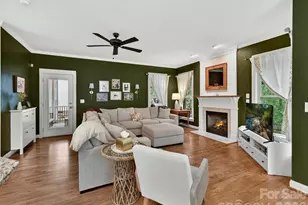 7553 Thorn Creek Ln, Tega Cay, SC 29708 - Photo 11