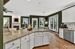 7553 Thorn Creek Ln, Tega Cay, SC 29708 - Photo 19