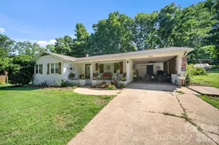 44080 Woodhurst Rd, New London, NC 28127 - Photo 1