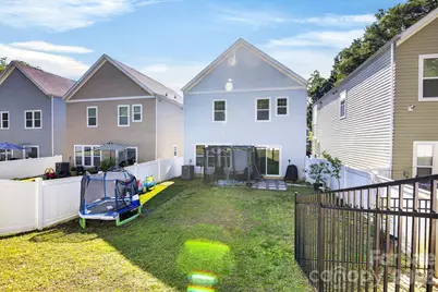 548 Kingsway Circle, Charlotte, NC 28214 - Photo 3
