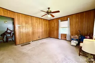 5057 Erickson Rd, Charlotte, NC 28208 - Photo 11