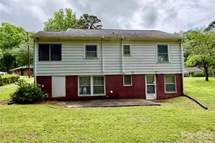 5057 Erickson Rd, Charlotte, NC 28208 - Photo 5