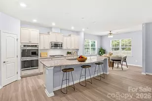 2321 Napa Valley Dr, Waxhaw, NC 28173 - Photo 17