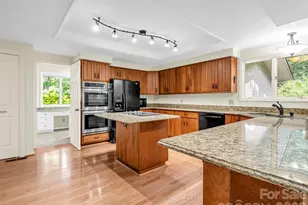 115 Woodhaven Dr, Hendersonville, NC 28739 - Photo 15