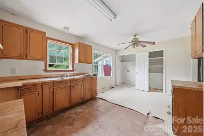 2130 Haven Circle SE, Lenoir, NC 28645 - Photo 5
