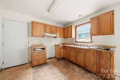 2130 Haven Circle SE, Lenoir, NC 28645 - Photo 11