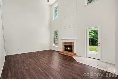 11310 Glenstone Court, Charlotte, NC 28269 - Photo 3