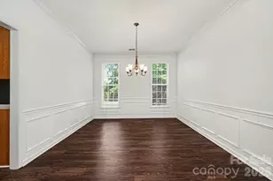11310 Glenstone Ct, Charlotte, NC 28269 - Photo 7