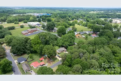 208 S B Avenue, Maiden, NC 28650 - Photo 31