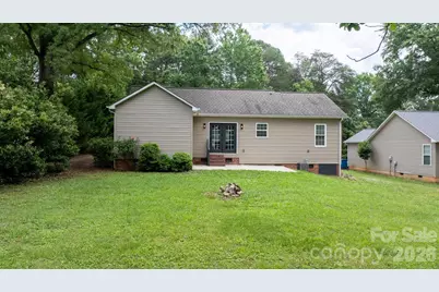 208 S B Avenue, Maiden, NC 28650 - Photo 5