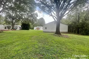 251 Trade Street S, Matthews, NC 28105 - Photo 5