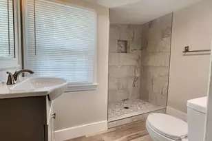 251 Trade Street S, Matthews, NC 28105 - Photo 11