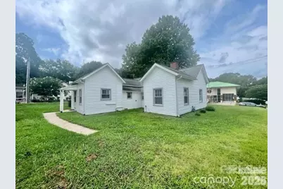 251 Trade Street S, Matthews, NC 28105 - Photo 3