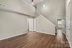 5615 Waverly Lynn Ln, Charlotte, NC 28269 - Photo 3