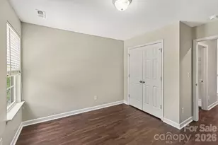 8539 Suttonview Dr, Charlotte, NC 28269 - Photo 11