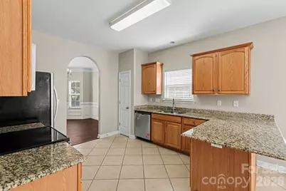 8539 Suttonview Drive, Charlotte, NC 28269 - Photo 7