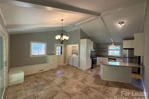 6826 Starcrest Dr, Charlotte, NC 28210 - Photo 5