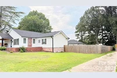 210 W Church Street, Cherryville, NC 28021 - Photo 5