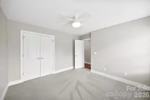 9415 Bonnie Briar Cir, Charlotte, NC 28277 - Photo 23