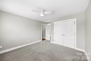 9415 Bonnie Briar Cir, Charlotte, NC 28277 - Photo 21