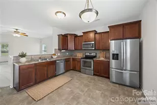 519 Braintree Ter, Rock Hill, SC 29730 - Photo 3