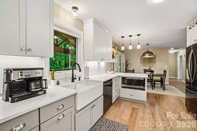 3229 N Bearwallow Road, Hendersonville, NC 28792 - Photo 21