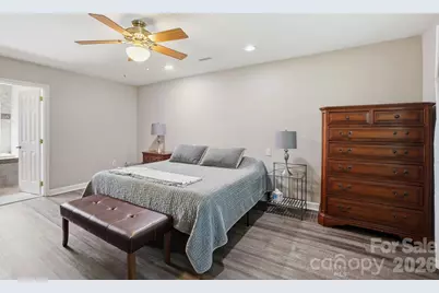 4612 Deanscroft Drive, Charlotte, NC 28226 - Photo 23