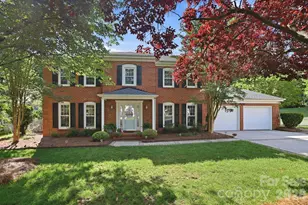 4612 Deanscroft Dr, Charlotte, NC 28226 - Photo 3