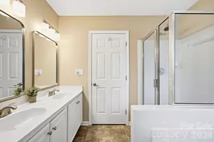 12126 Wild Garden Ct, Charlotte, NC 28269 - Photo 15