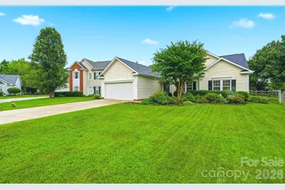 12126 Wild Garden Court, Charlotte, NC 28269 - Photo 23