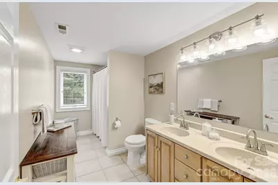 100 Perry Place, Hendersonville, NC 28739 - Photo 27