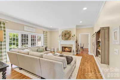 100 Perry Place, Hendersonville, NC 28739 - Photo 7