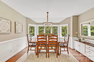 100 Perry Pl, Hendersonville, NC 28739 - Photo 17