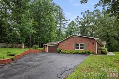 126 Mockingbird Drive, Hendersonville, NC 28792 - Photo 27