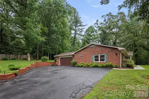 126 Mockingbird Dr, Hendersonville, NC 28792 - Photo 27