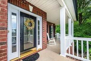 5700 Crown Terrace, Hickory, NC 28601 - Photo 5