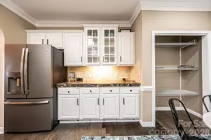 5700 Crown Terrace, Hickory, NC 28601 - Photo 17
