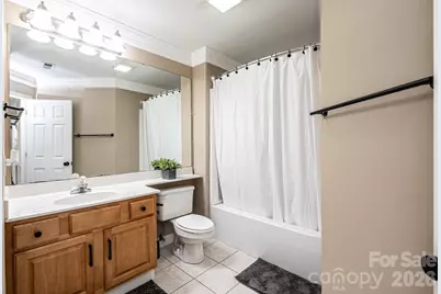 5700 Crown Terrace, Hickory, NC 28601 - Photo 29