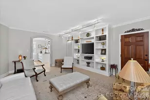 1035 Queens Rd, Charlotte, NC 28207 - Photo 9