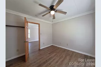 922 S Meeting Street, Statesville, NC 28677 - Photo 11